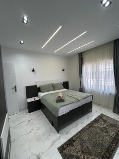 Endless Summer - 2BR Apartment - 2nd Floor - 7