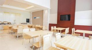 City Comfort Inn Zhanjiang Shimao Building Chikan Old Street - 8