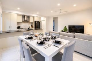 Brand New 4 Bedroom Belleview House near Ipswich - 7