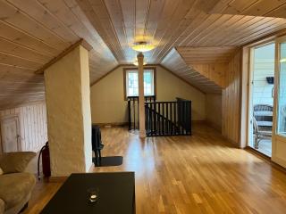 Central - Mountain View Duplex - Balcony - 5