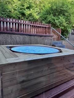 Sleeps 8 | Garden | Driveway | Hot Tub Extra Cost - 3