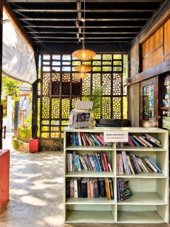 Lazy Dog Bed & Breakfast - 5