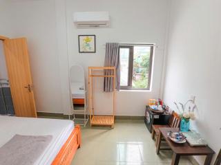 Q Homestay - 5