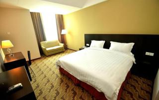 Eminent Hotel - 1