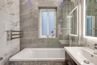 Hamrun Penthouse with Terrace and Lift - 4