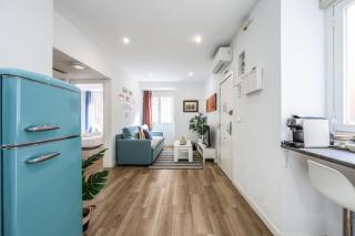 Modern Apartment Near the Royal Palace - 2