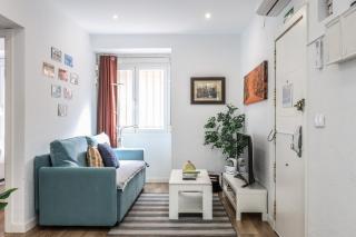 Modern Apartment Near the Royal Palace - 1