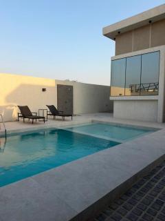 Azure 88 - Heated Private Pool Villa in RAK - 9