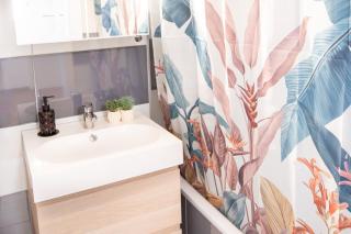 Urban Smart Living near Basel SBB & City Center - Special PICCO PICASSO 51 Apartment, up to 4 guests - Basilea - 2