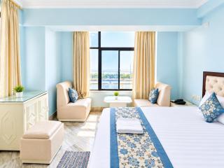 The Grand Sunrise Palace & Luxury Suites - 8