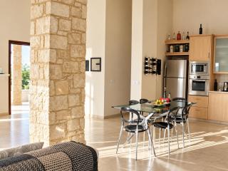 Happy Trails Pomos Panoramic Villa - 6