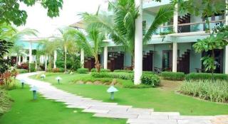 Camayan Beach Resort Hotel - 5