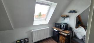 Exclusives Loft mit Klimaanlage, Parkplatz, Netflix, Disney, Wallbox, Dominos Pizza, Bahnhof Falkensee 8min - Berlin Hbf 23min - Falkensee - 5
