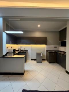Amy Luxury Living in Bunga, Ggaba Road Kampala - 6