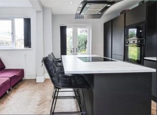 2BR Home with Garden in Selly Oak, Birmingham - 3