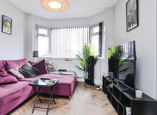 2BR Home with Garden in Selly Oak, Birmingham - 1
