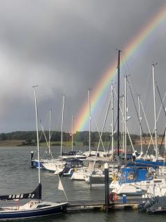 Boat Sleeps 4 with stunning Sea View - 7