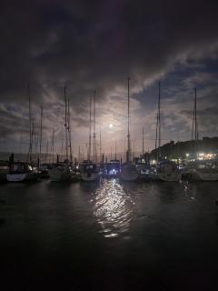 Boat Sleeps 4 with stunning Sea View - 6