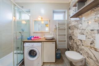 Flexible SelfCheckIns Zagreb 196 - Studio Apartment - Jacuzzi - Keybox entry - 1