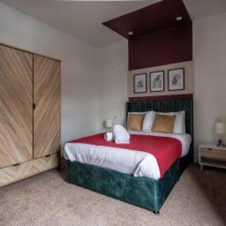 Darlington - House - Sleeps 6 - Central Location - 1
