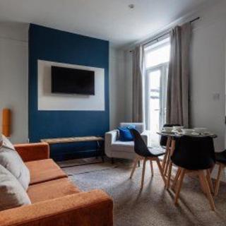 Darlington - House - Sleeps 6 - Central Location - 8