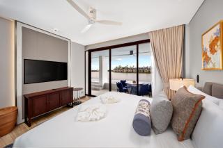 Angsana Oceanview 2BR with Private Pool & Lake View - 9