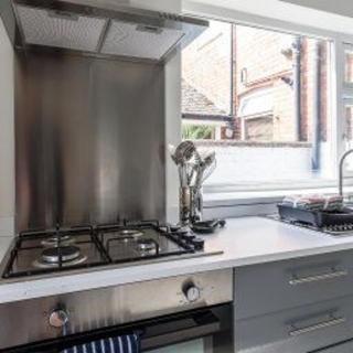 Darlington - House - Central Location - Sleeps 6 - 4