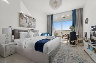 Stylish Studio Close To Metro at Pearlz by Danube - 0