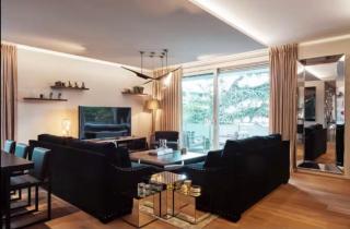 Peaceful Luxurious 3 Bedroom Apartment - 9