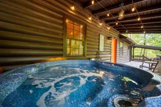 Kickin' Back - Secluded Cabin - 8