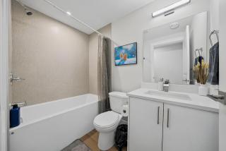 1BHK Private, Kitchen & In suite laundry - 9