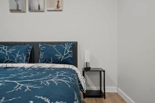 1BHK Private, Kitchen & In suite laundry - 7