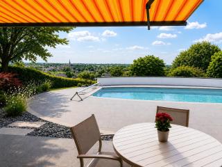 Charming apartment with pool and panoramic view - 9