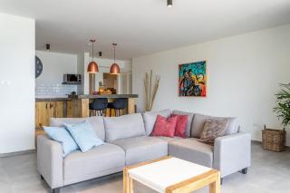 Epic Oceanfront Apartment with Sunset and Sea View - 2