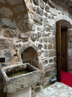 Marova Boutique Hotel - 4