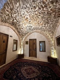 Marova Boutique Hotel - 1