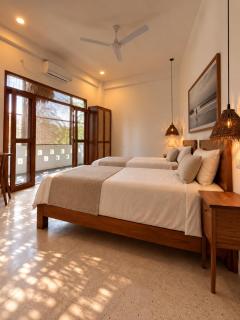 ECHO Surf House - 3