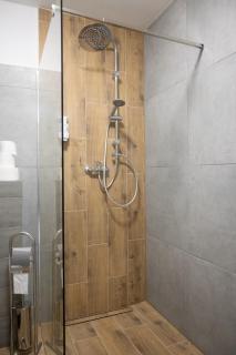 Modern Fordon Apartments - 4