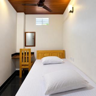 Abi Rest Inn - 8