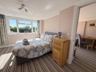 Greenbanks 2 Damerham Self Catering - 4