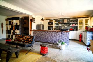 Sunset Villa at Forest Hill House - 7