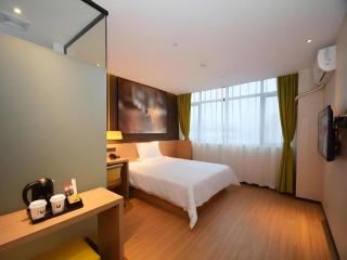 IU Hotel Zhengzhou Lvcheng Square Metro Station - 9
