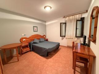 Hotel Rural Cebollera - 2