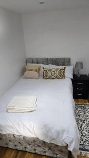 Butely Lodge - Luton - 9
