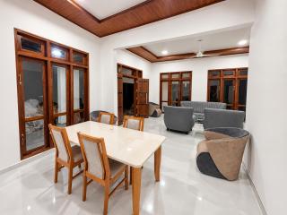 Buttala Holiday Villa - 6