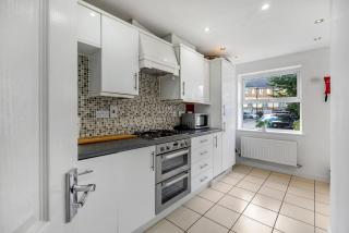 Family Home Near Cambridge, 3BR, 2,5 Bathrooms - 3