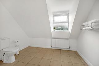 Family Home Near Cambridge, 3BR, 2,5 Bathrooms - 6