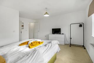 Large Family House, 4 Bedrooms, 2,5 Bathrooms - 1
