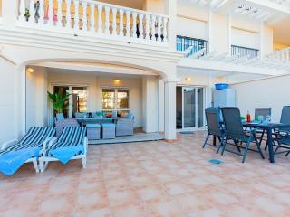 Apartment Aquamarine by Interhome - 6