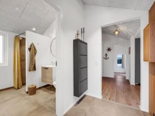 Holiday Home Ivar - 300m from the sea by Interhome - 5